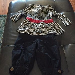 Persnickety 2 piece size 7 top size 6 gauchos euc